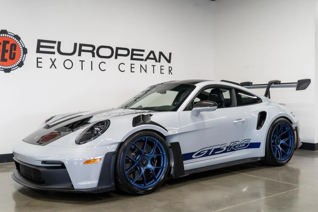2025 Porsche 992 GT3 RS - Image 18 of 21