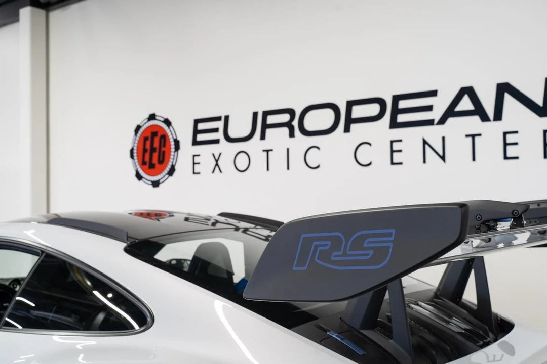 2025 Porsche 992 GT3 RS - Image 17 of 21