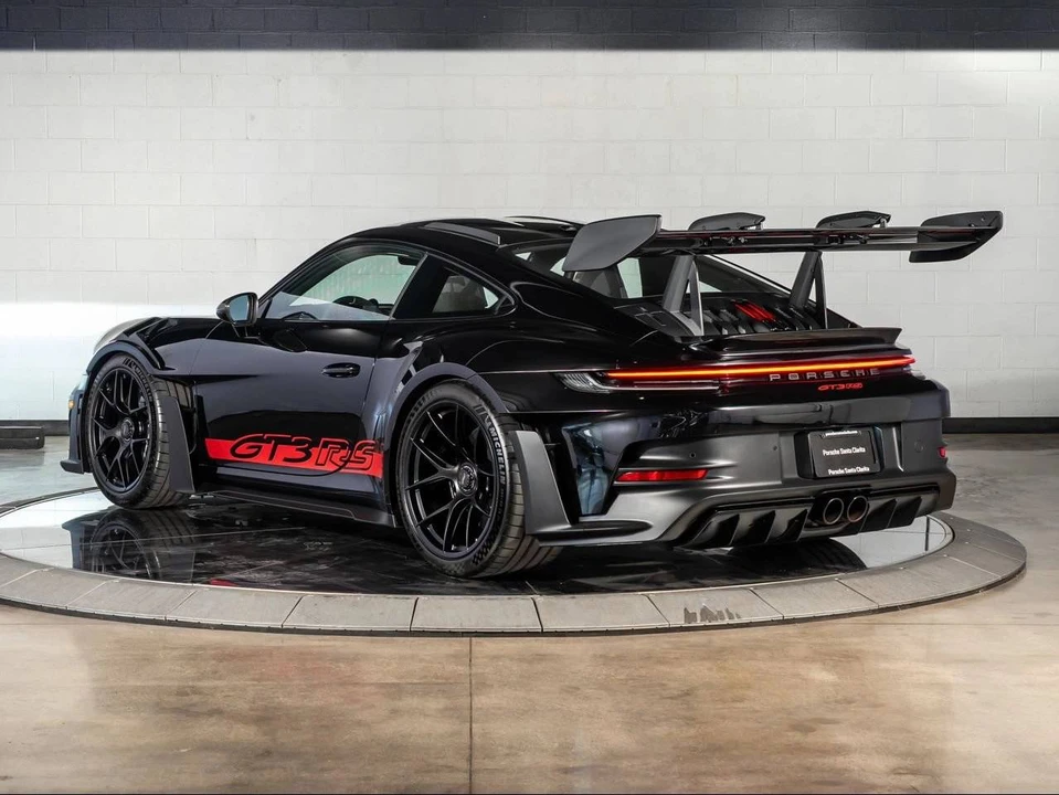 2025 Porsche 992 GT3 RS - Image 3 of 5