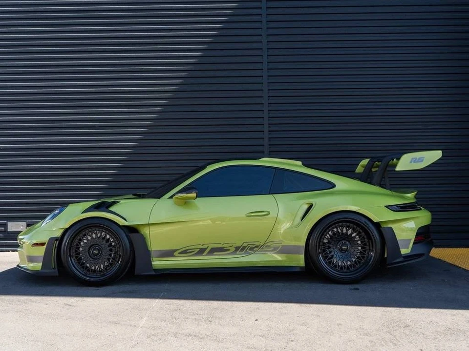 2025 Porsche 992 GT3 RS - Image 2 of 5