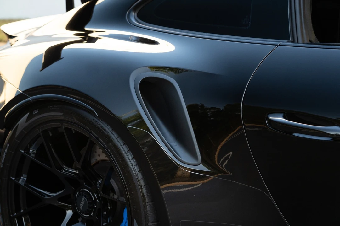 2025 Porsche 992 GT3 RS - Image 19 of 21