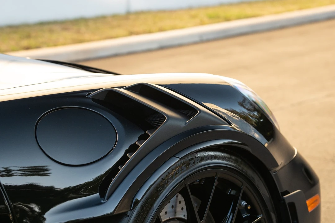 2025 Porsche 992 GT3 RS - Image 17 of 21