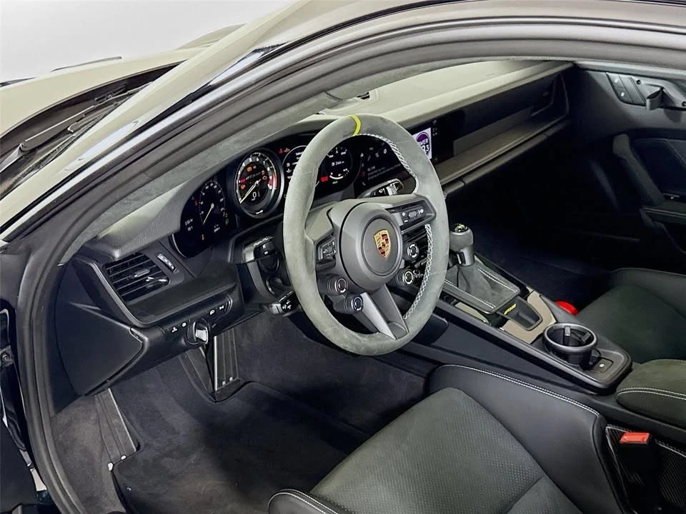 2025 Porsche 992 GT3 RS - Image 12 of 20