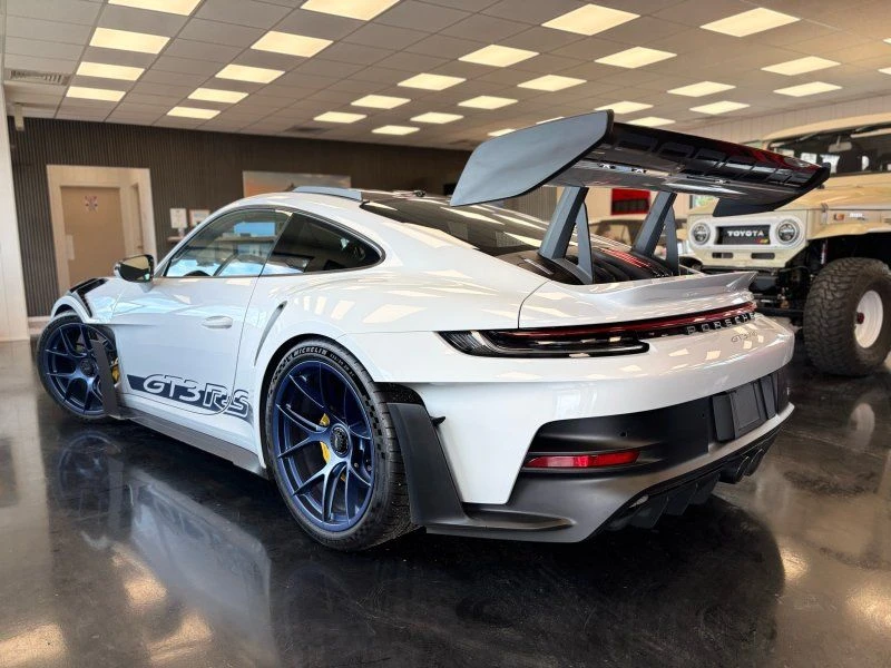 2025 Porsche 992 GT3 RS - Image 14 of 31