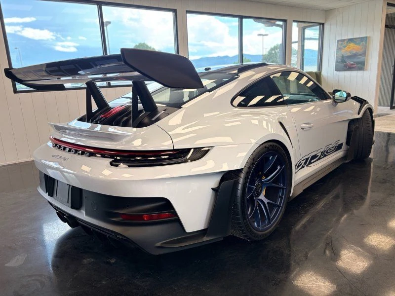 2025 Porsche 992 GT3 RS - Image 11 of 31