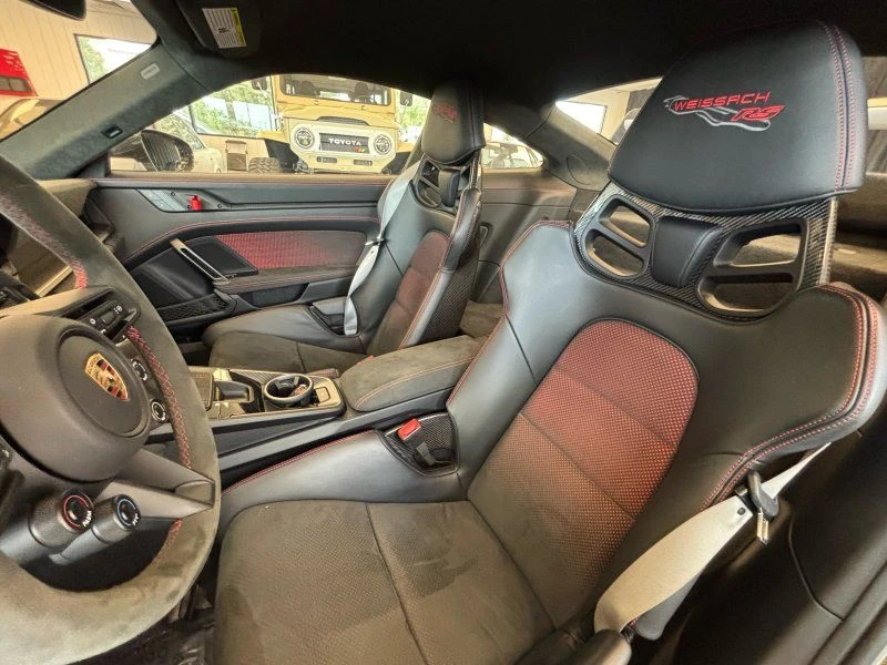 2025 Porsche 992 GT3 RS - Image 18 of 31