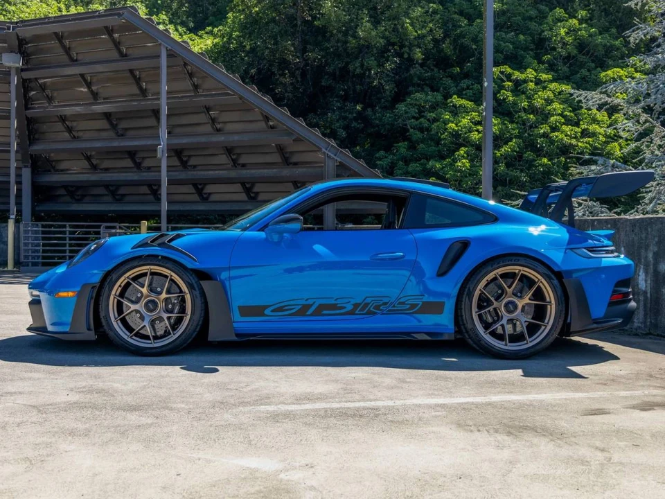 2025 Porsche 992 GT3 RS - Image 2 of 4