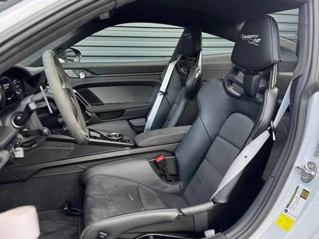 2025 Porsche 992 GT3 RS - Image 5 of 5