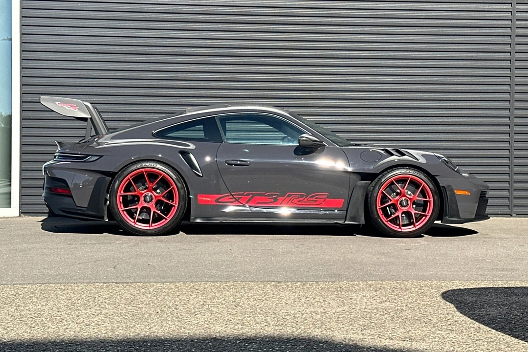 2025 Porsche 992 GT3 RS - Image 9 of 21