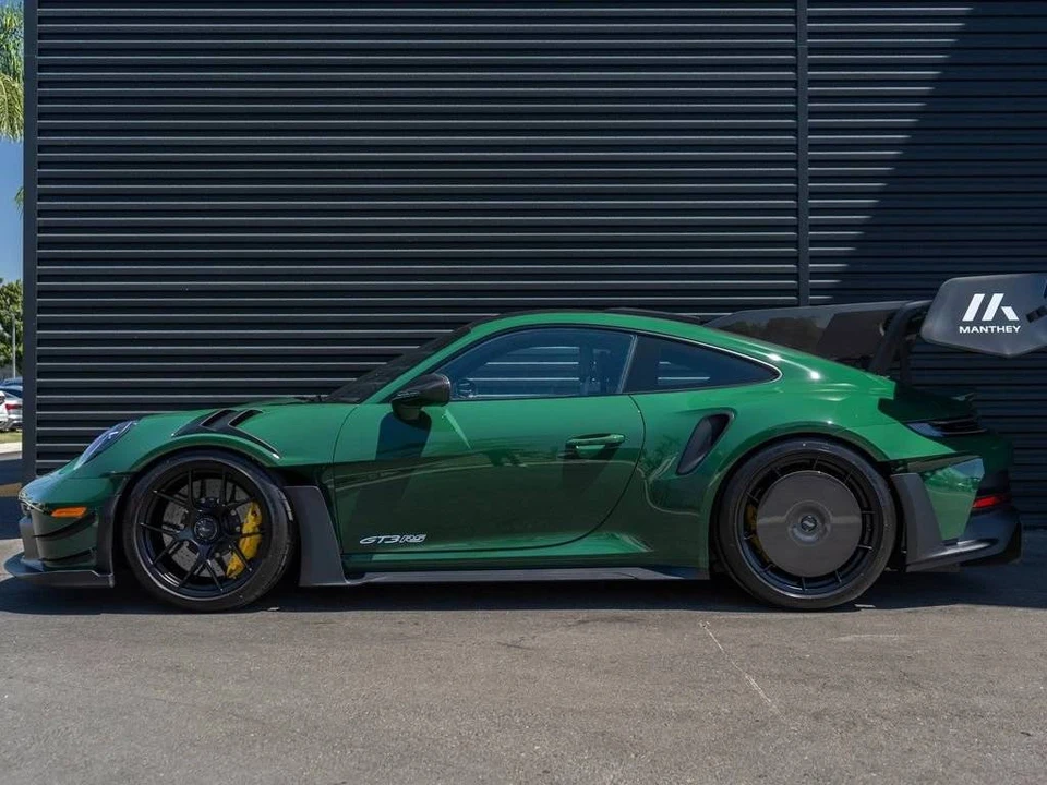 2025 Porsche 992 GT3 RS - Image 2 of 5