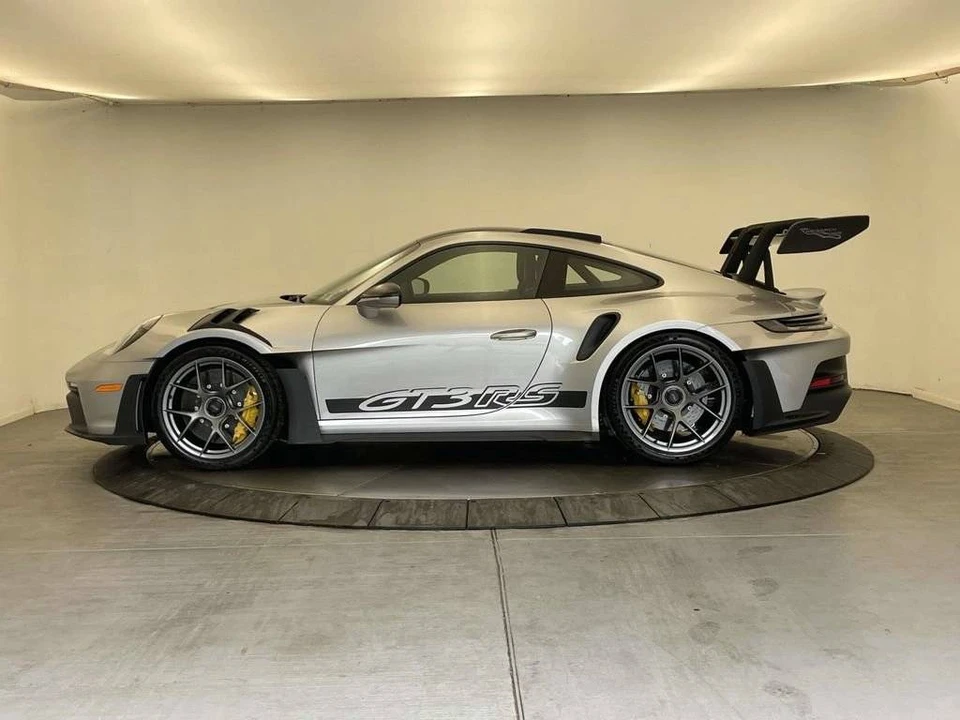 2025 Porsche 992 GT3 RS - Image 2 of 5