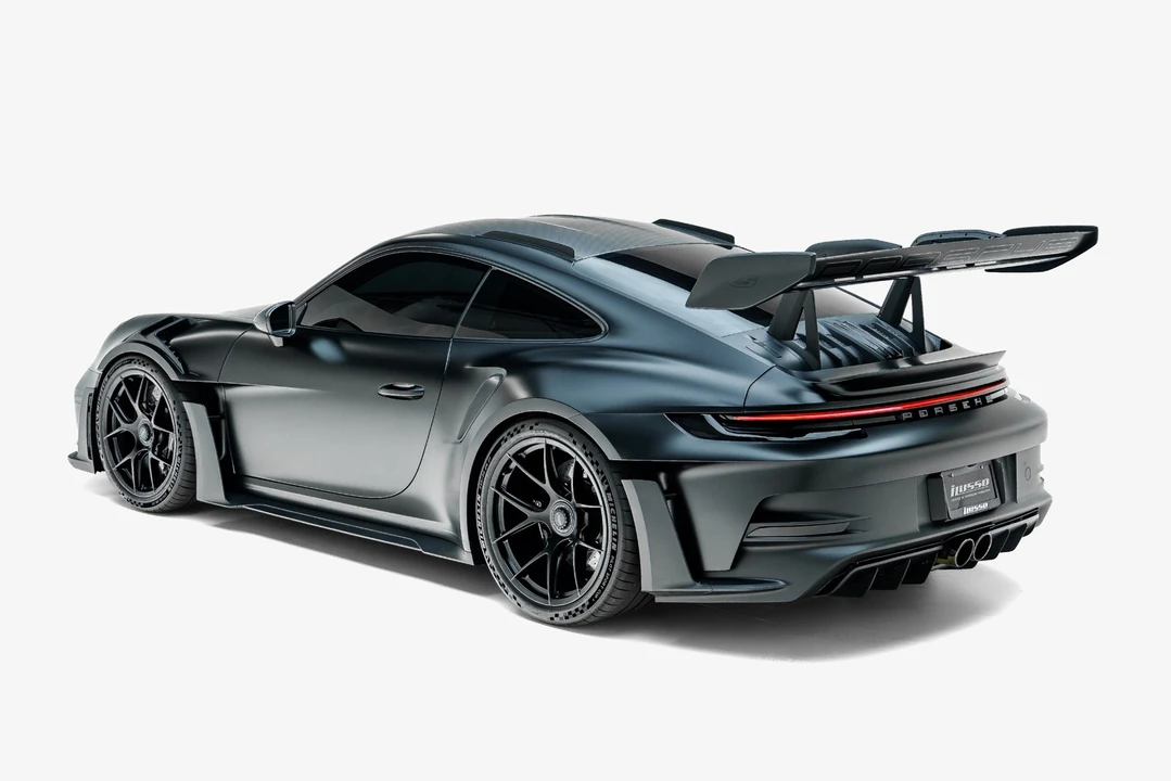 2025 Porsche 992 GT3 RS - Image 17 of 31