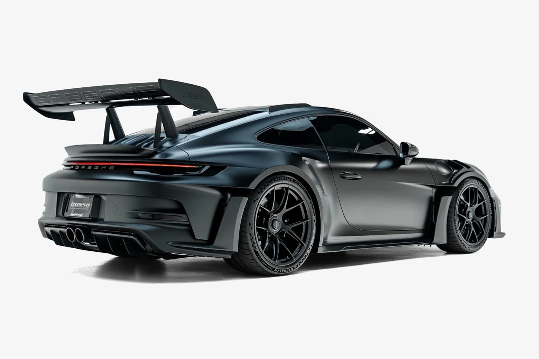 2025 Porsche 992 GT3 RS - Image 2 of 31