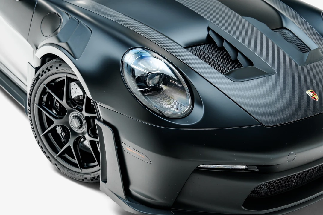 2025 Porsche 992 GT3 RS - Image 22 of 31