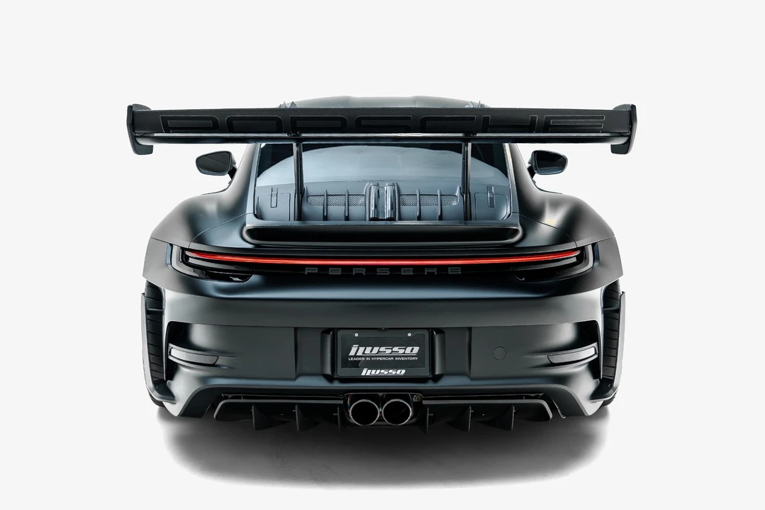 2025 Porsche 992 GT3 RS - Image 16 of 31
