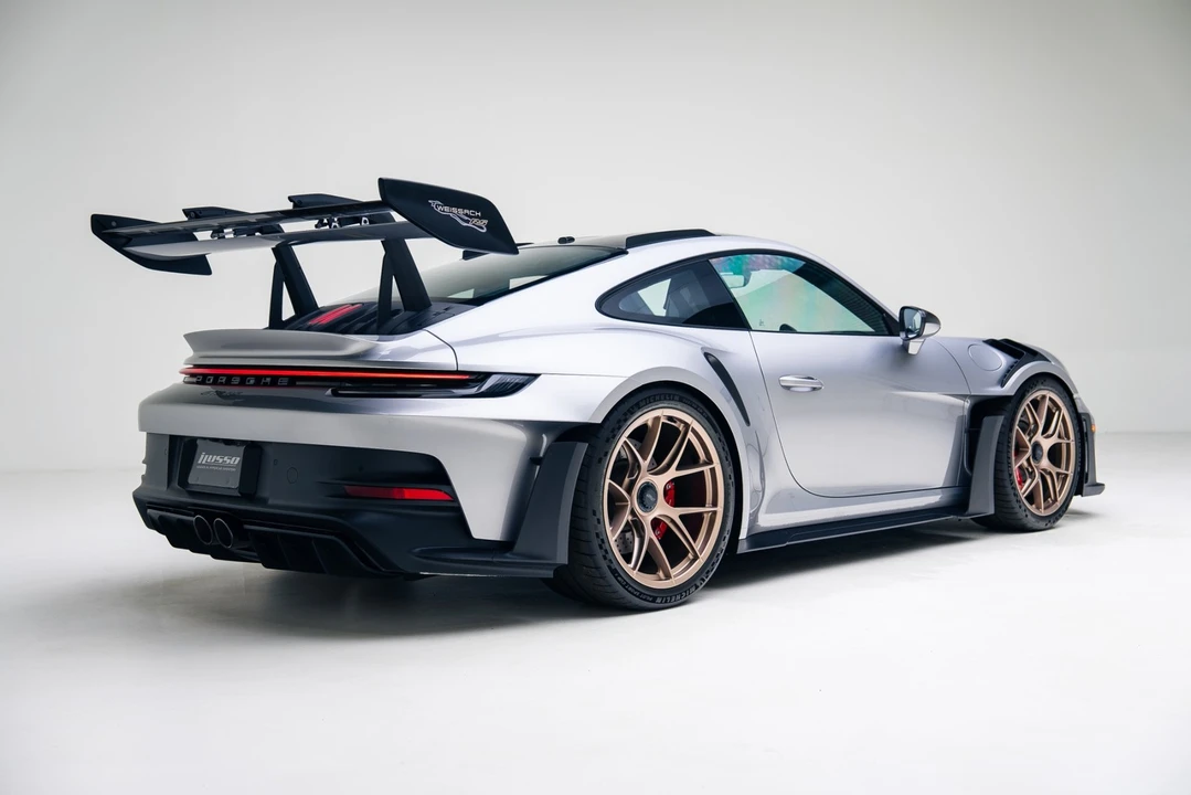 2025 Porsche 992 GT3 RS - Image 24 of 31