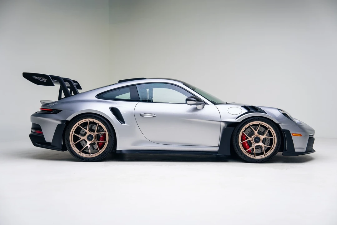2025 Porsche 992 GT3 RS - Image 3 of 12