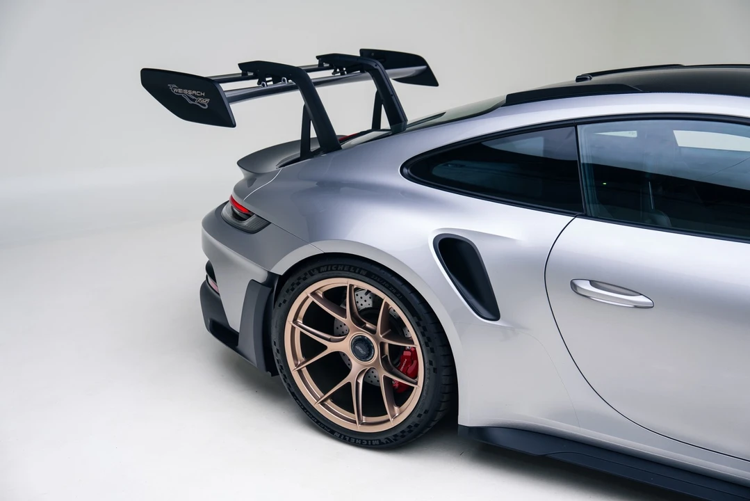 2025 Porsche 992 GT3 RS - Image 23 of 31