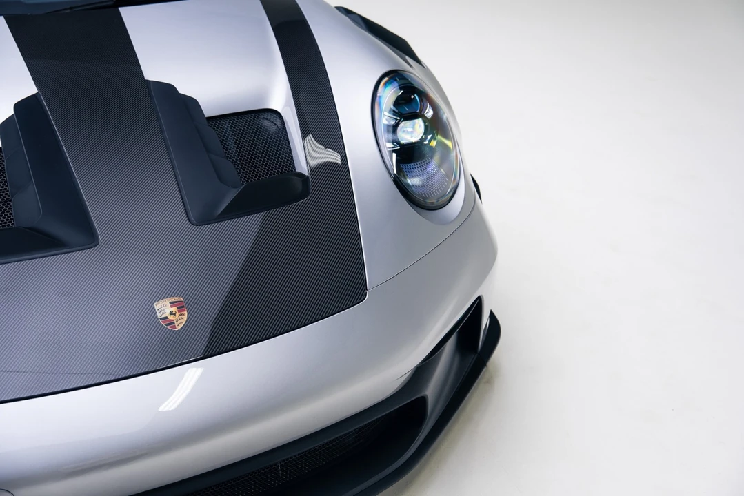 2025 Porsche 992 GT3 RS - Image 8 of 12