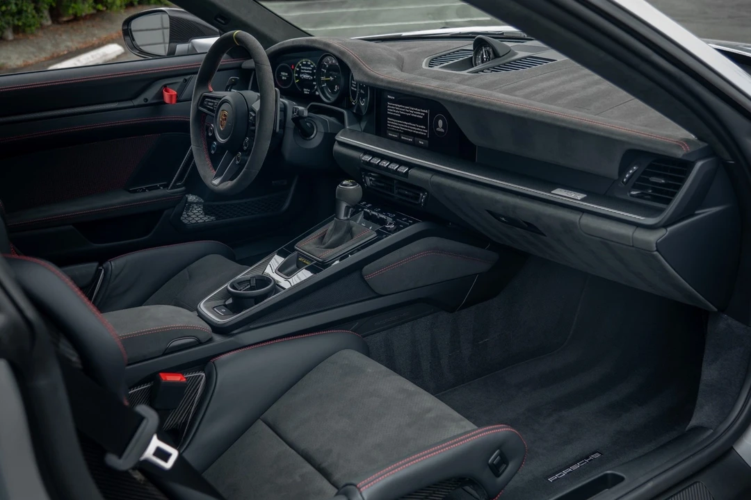 2025 Porsche 992 GT3 RS - Image 6 of 12