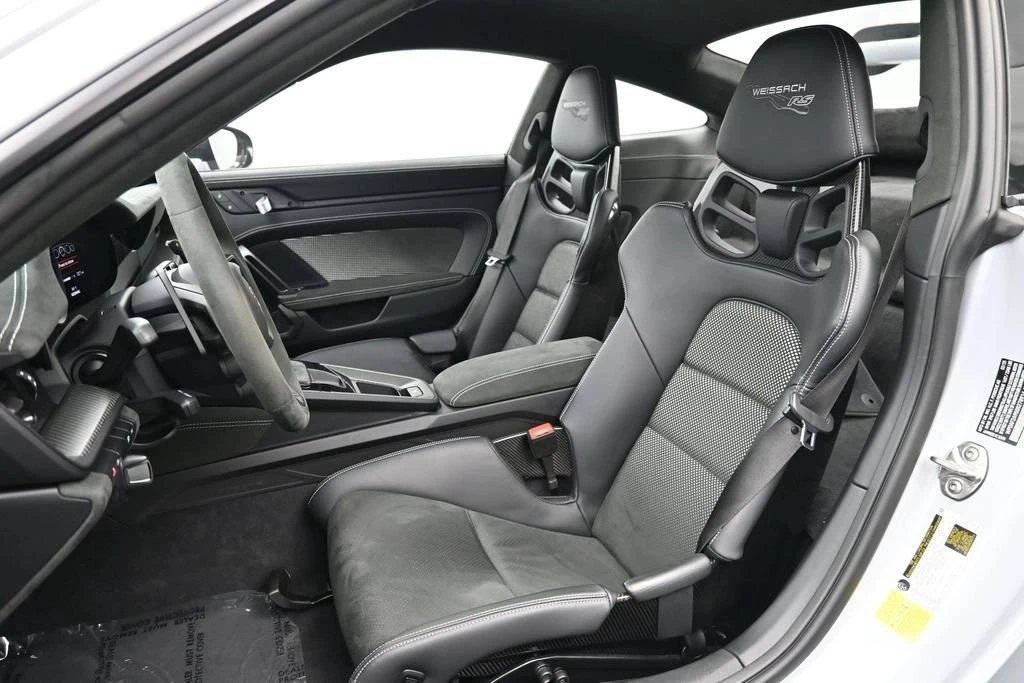 2025 Porsche 992 GT3 RS - Image 5 of 5