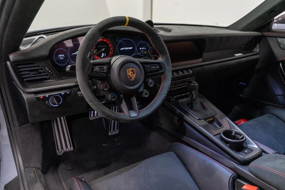 2025 Porsche 992 GT3 RS - Image 2 of 21