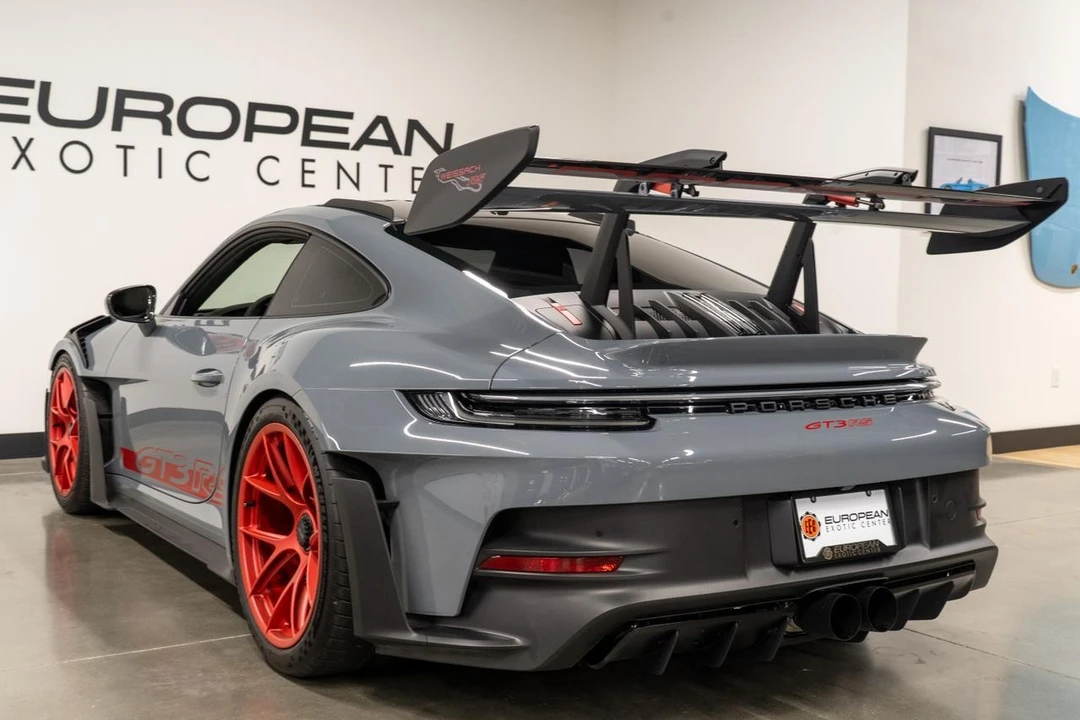 2025 Porsche 992 GT3 RS - Image 14 of 21