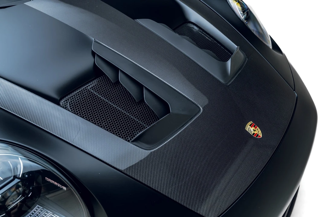 2025 Porsche 992 GT3 RS - Image 19 of 31