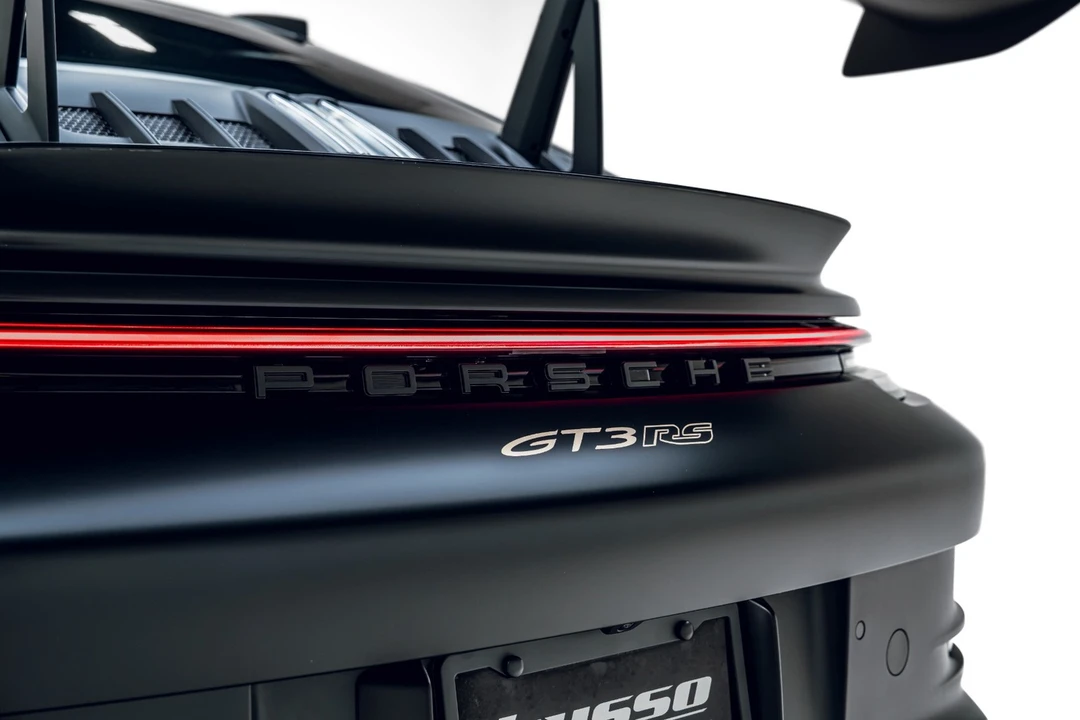 2025 Porsche 992 GT3 RS - Image 24 of 31