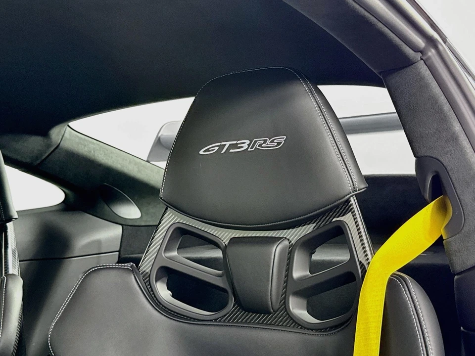2025 Porsche 992 GT3 RS - Image 26 of 31