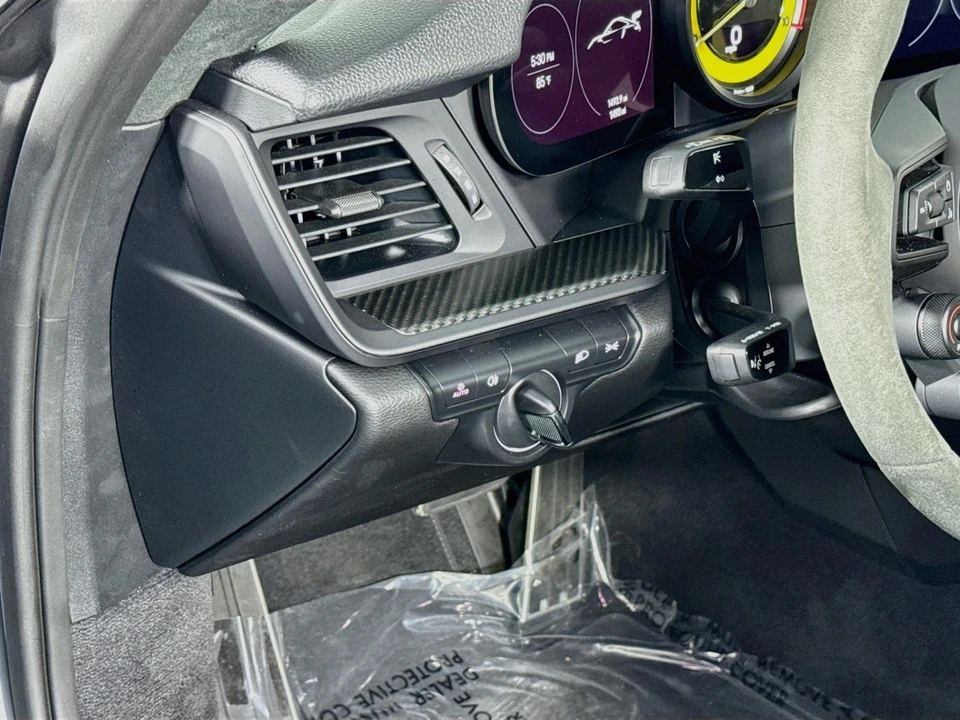 2025 Porsche 992 GT3 RS - Image 14 of 31