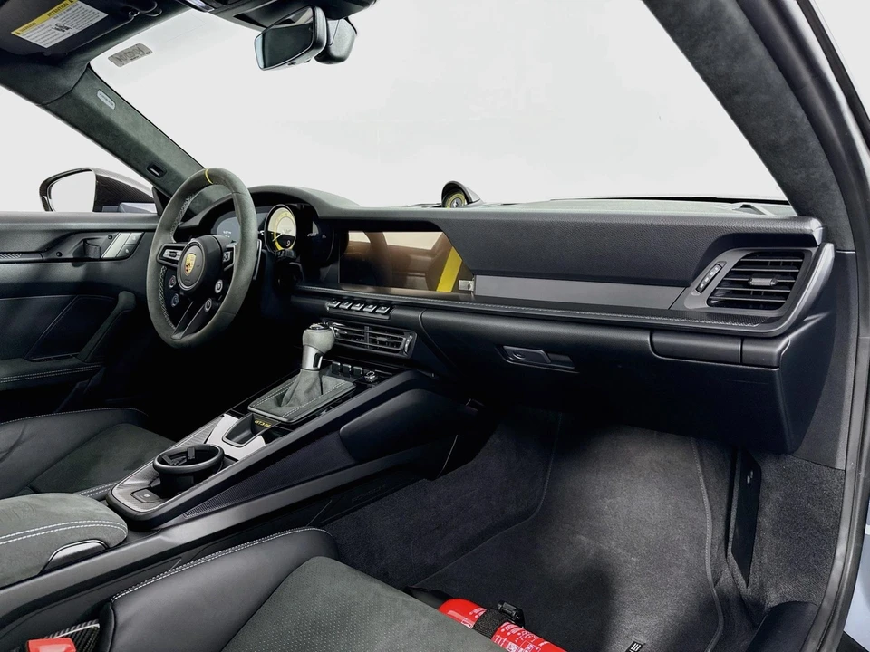 2025 Porsche 992 GT3 RS - Image 8 of 31