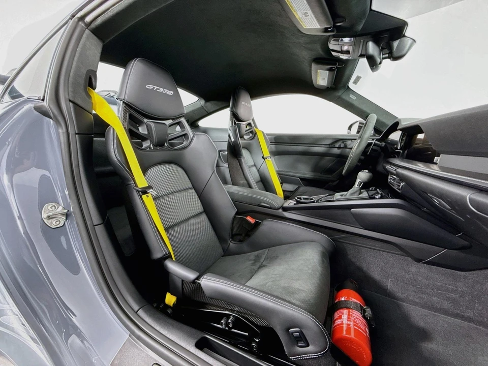 2025 Porsche 992 GT3 RS - Image 30 of 31