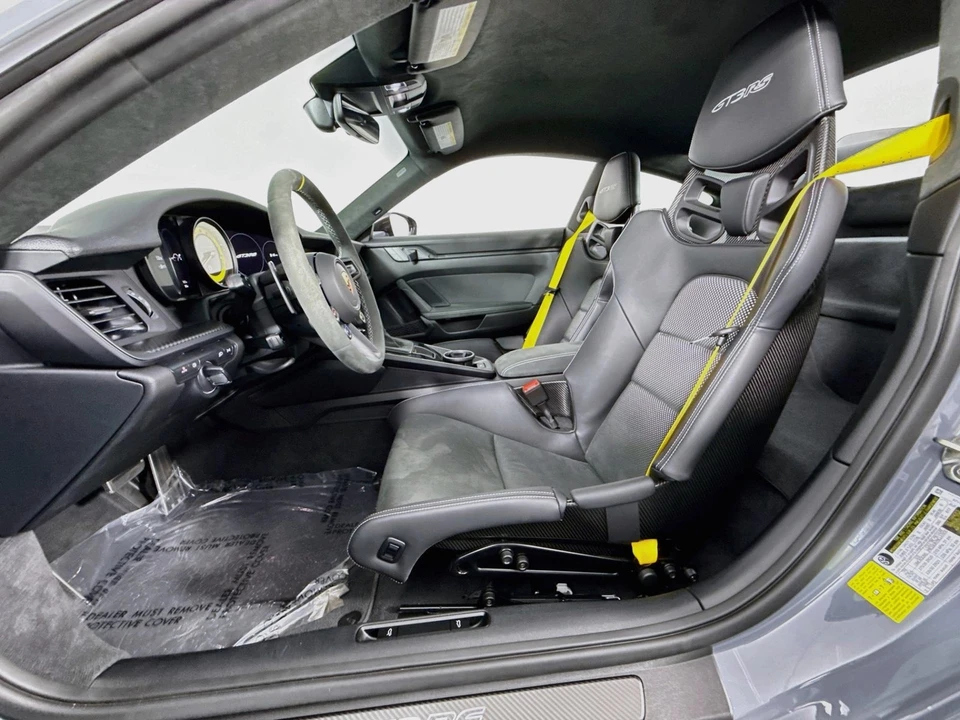 2025 Porsche 992 GT3 RS - Image 15 of 31