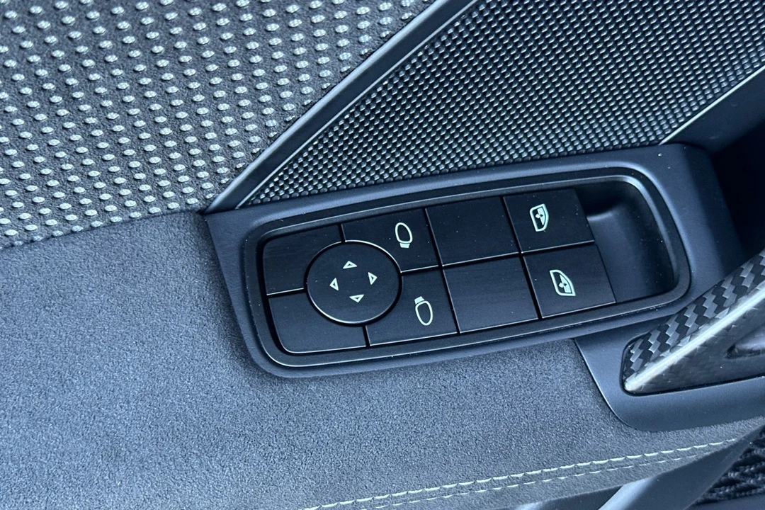 2025 Porsche 992 GT3 RS - Image 13 of 21