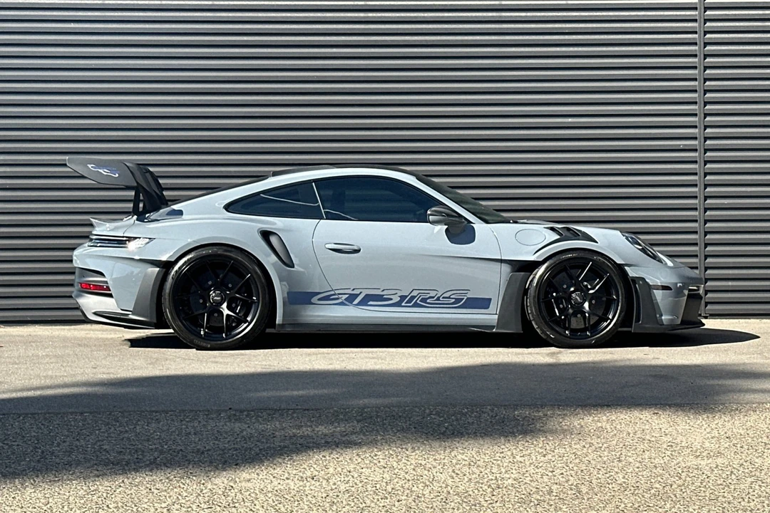 2025 Porsche 992 GT3 RS - Image 9 of 21