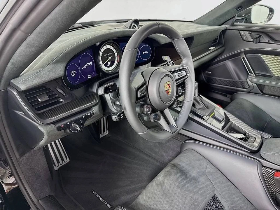 2025 Porsche 992 GT3 RS - Image 4 of 5