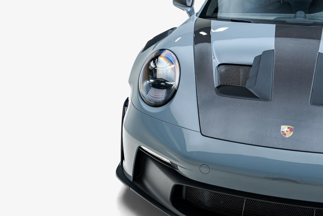 2025 Porsche 992 GT3 RS - Image 24 of 31