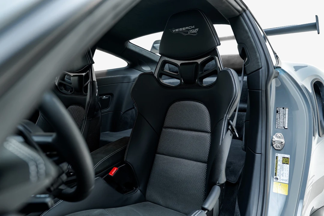 2025 Porsche 992 GT3 RS - Image 4 of 31