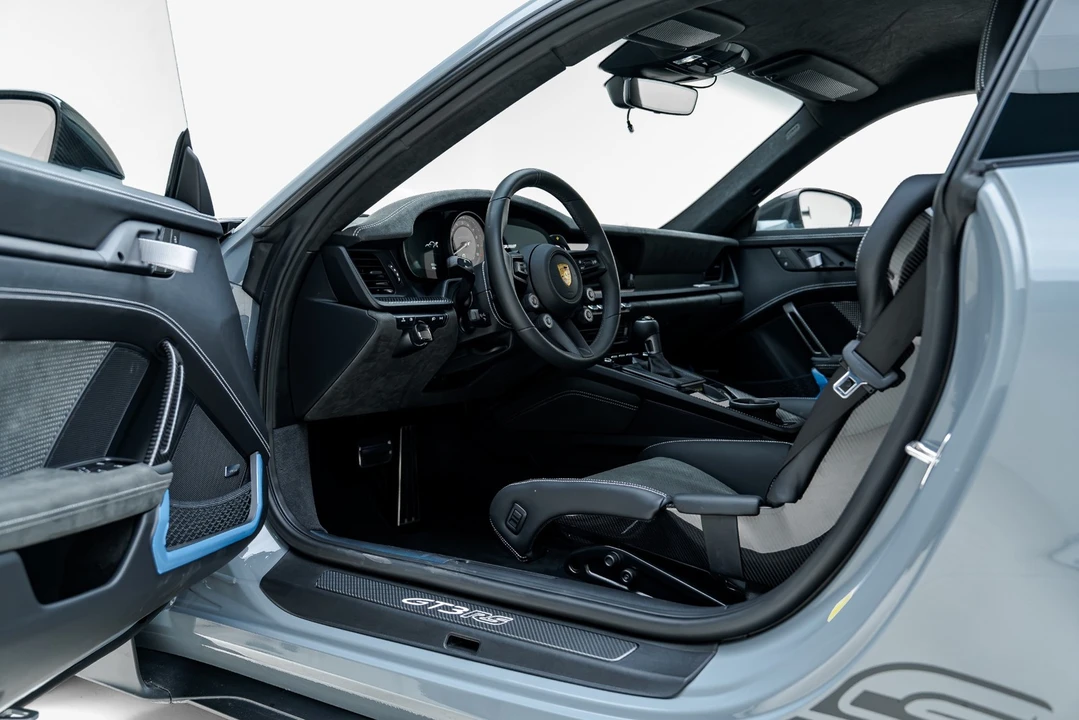 2025 Porsche 992 GT3 RS - Image 3 of 31
