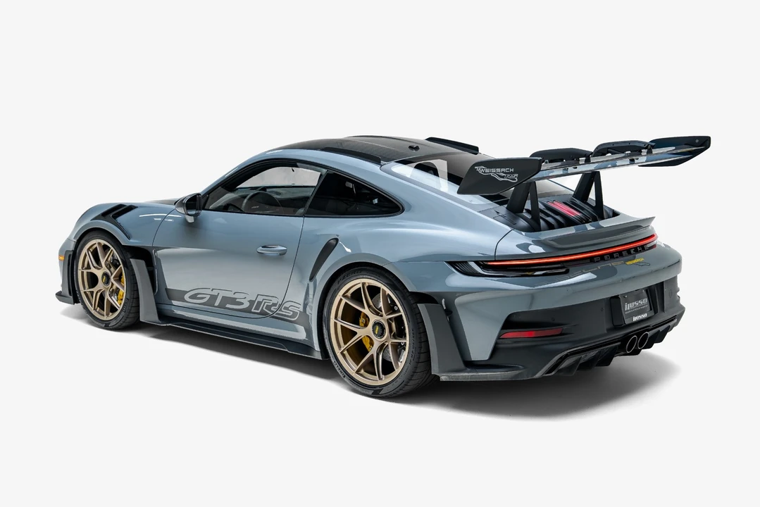 2025 Porsche 992 GT3 RS - Image 9 of 31