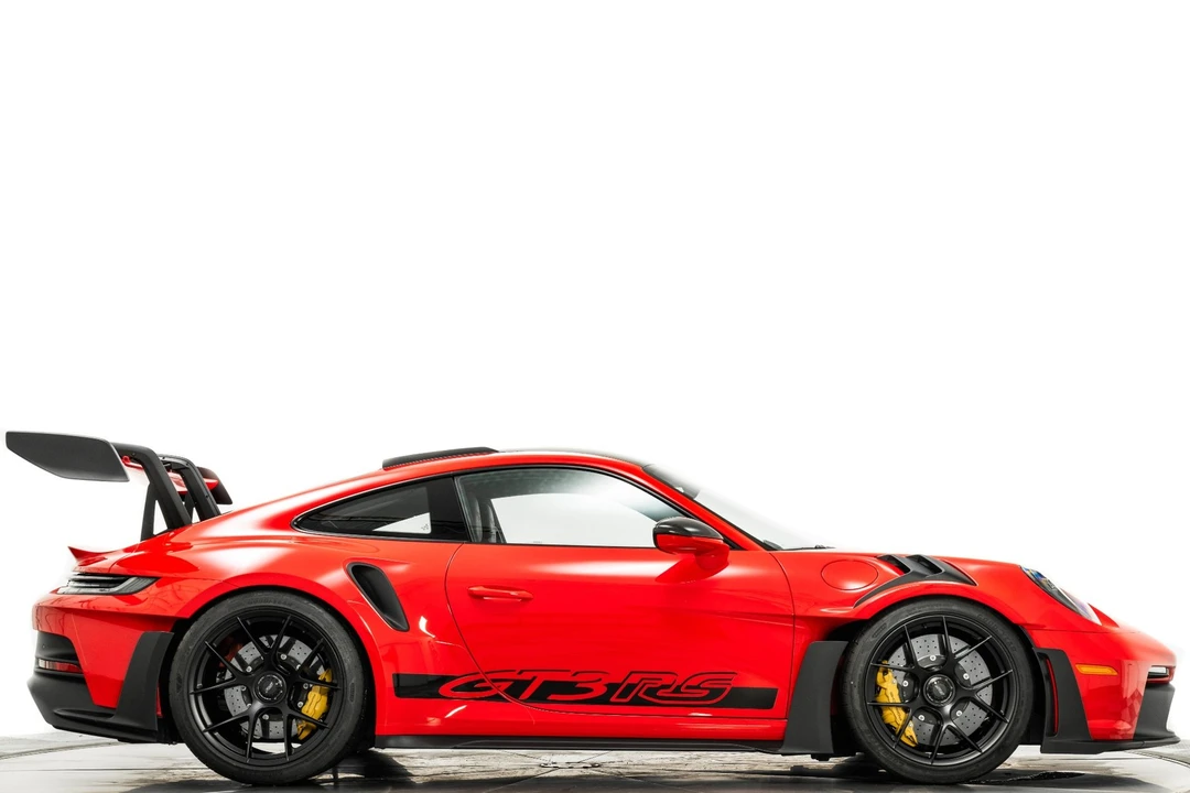 2025 Porsche 992 GT3 RS - Image 2 of 4