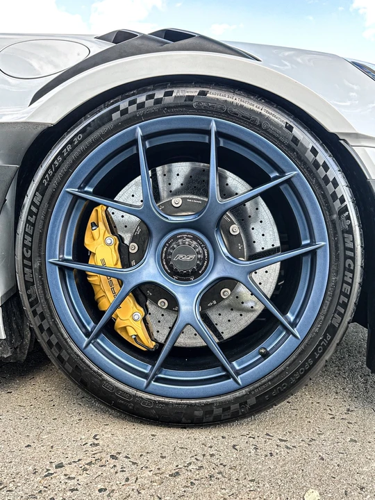 2025 Porsche 992 GT3 RS - Image 18 of 21