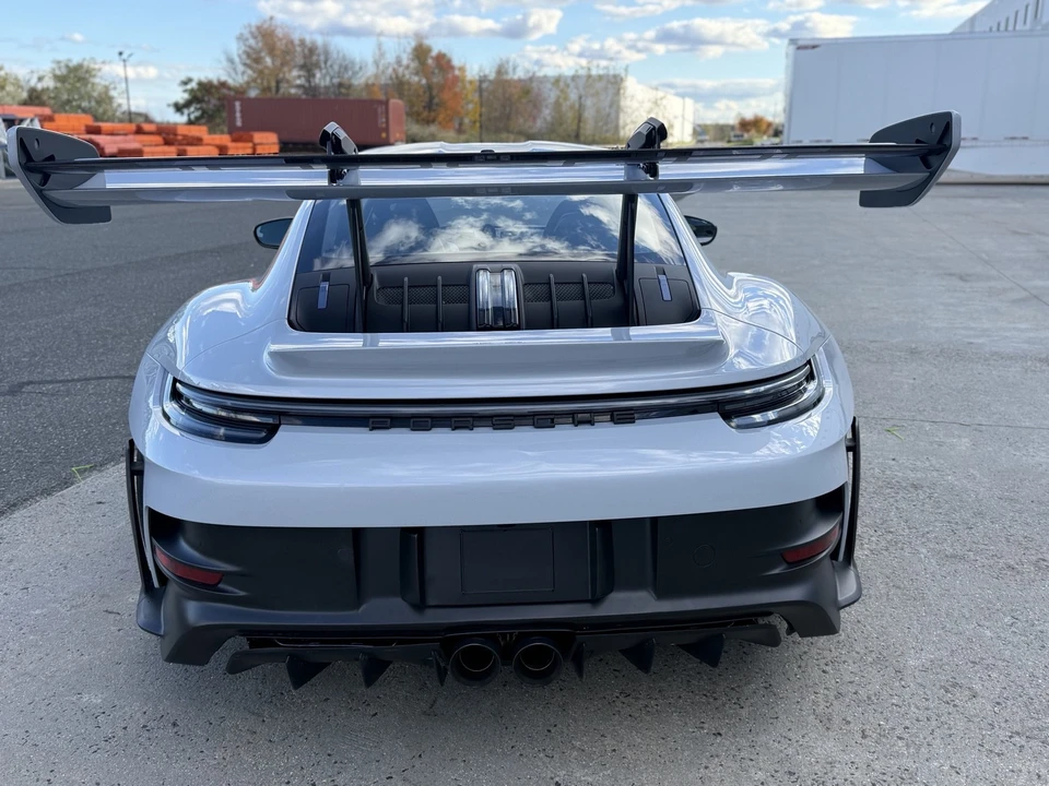 2025 Porsche 992 GT3 RS - Image 13 of 21