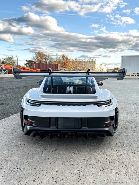 2025 Porsche 992 GT3 RS - Image 17 of 21