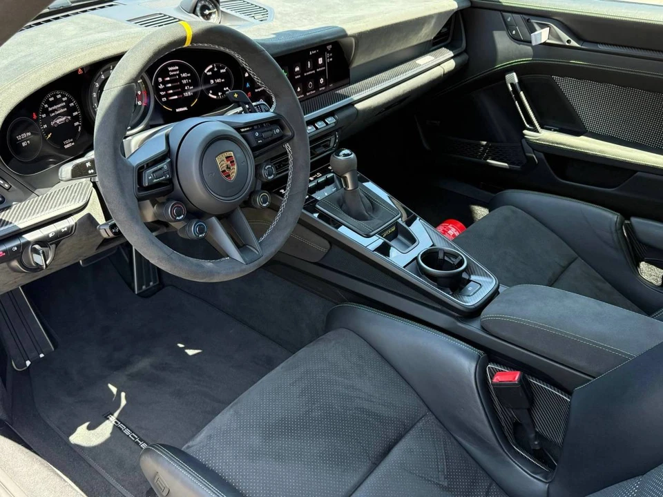2025 Porsche 992 GT3 RS - Image 4 of 5
