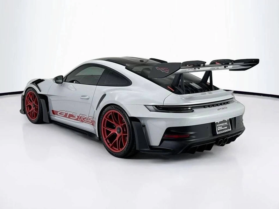 2025 Porsche 992 GT3 RS - Image 3 of 5