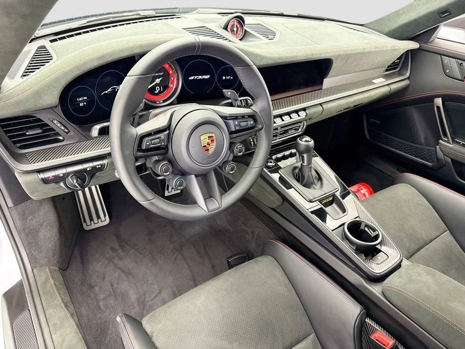2025 Porsche 992 GT3 RS - Image 4 of 5
