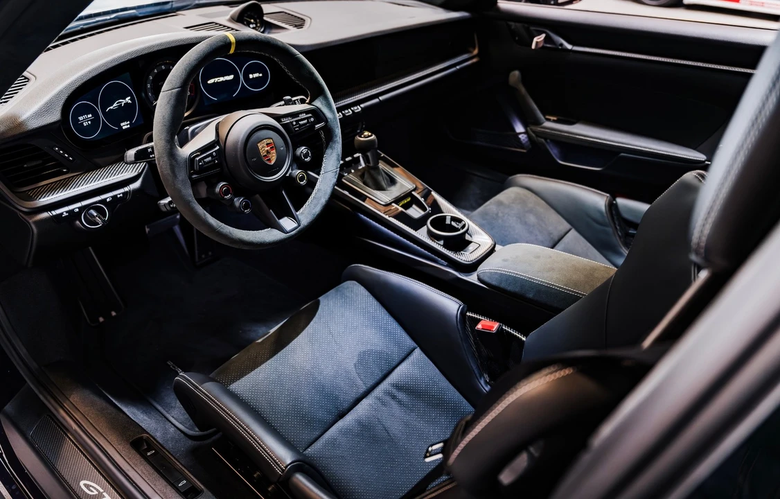 2025 Porsche 992 GT3 RS - Image 4 of 5