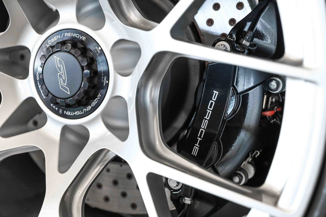 2025 Porsche 992 GT3 RS - Image 26 of 31